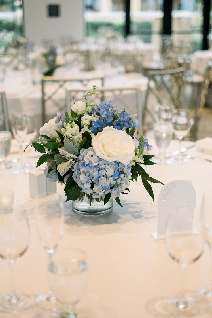 Affordable Wedding Table Centerpieces